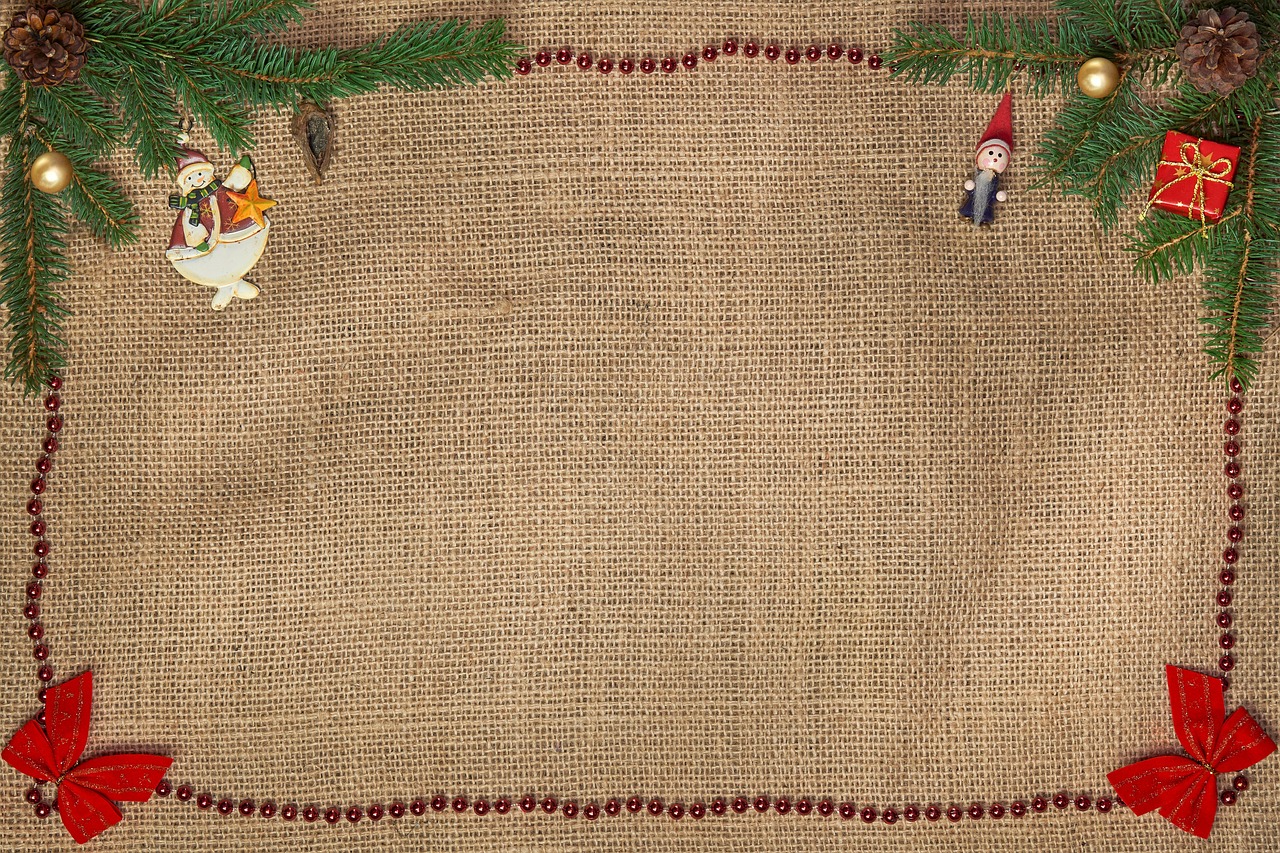 Modern zitkussen bekleed met jute stof.
